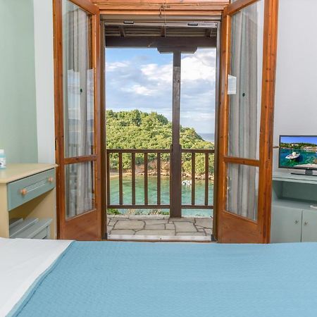 Studios Avra Agios Georgios  Buitenkant foto