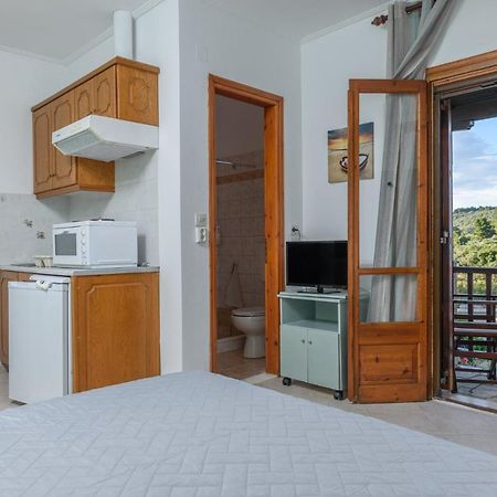 Studios Avra Agios Georgios  Buitenkant foto