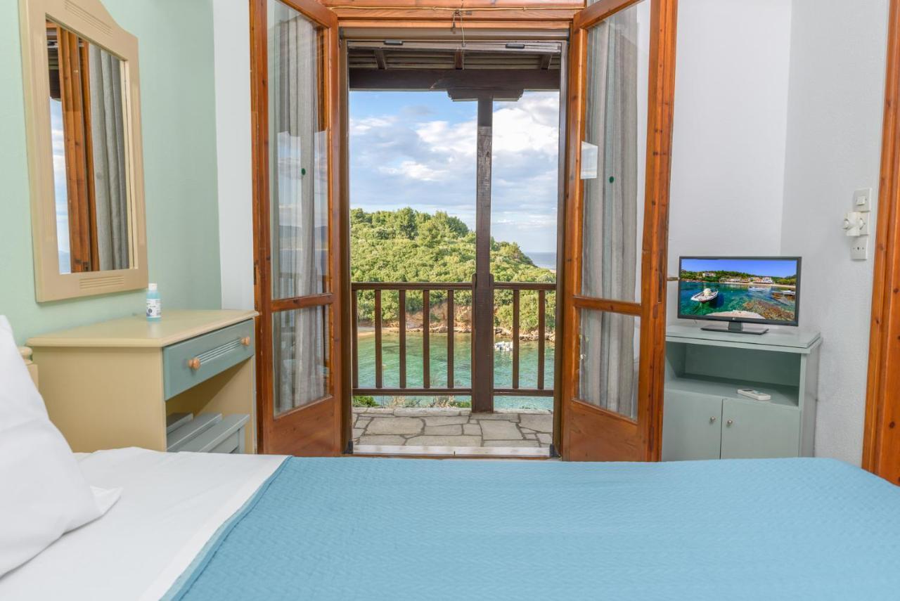 Studios Avra Agios Georgios  Buitenkant foto