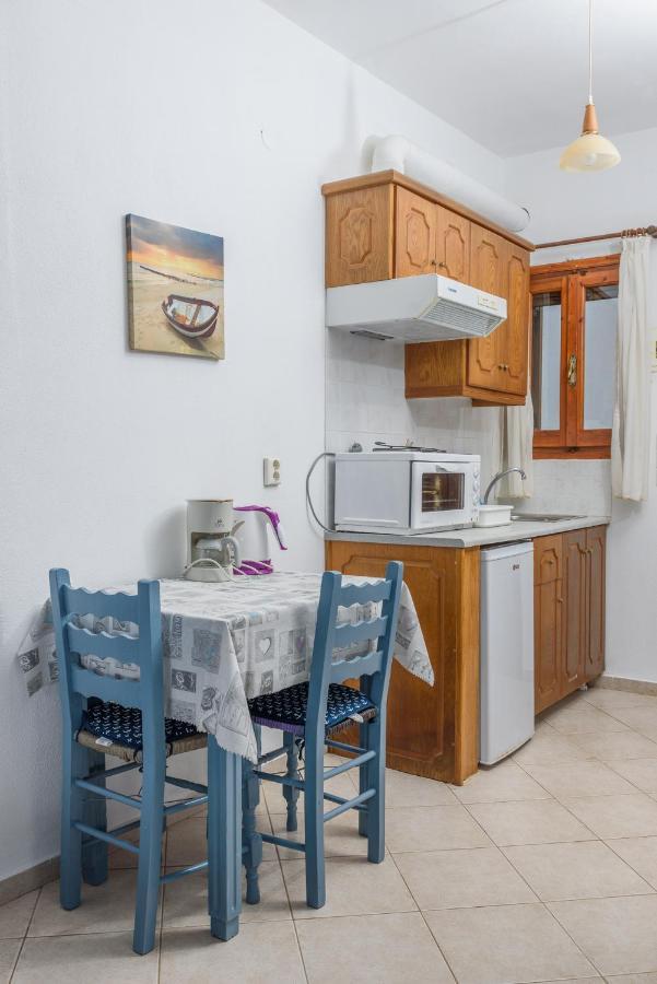 Studios Avra Agios Georgios  Buitenkant foto