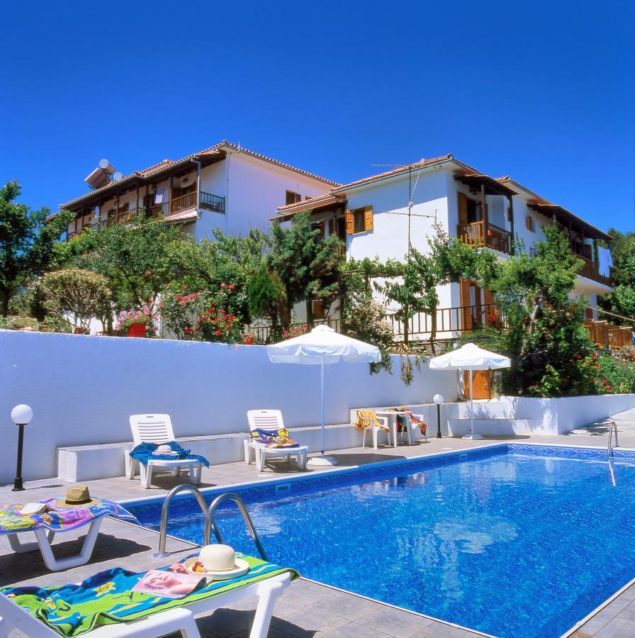 Studios Avra Agios Georgios  Buitenkant foto