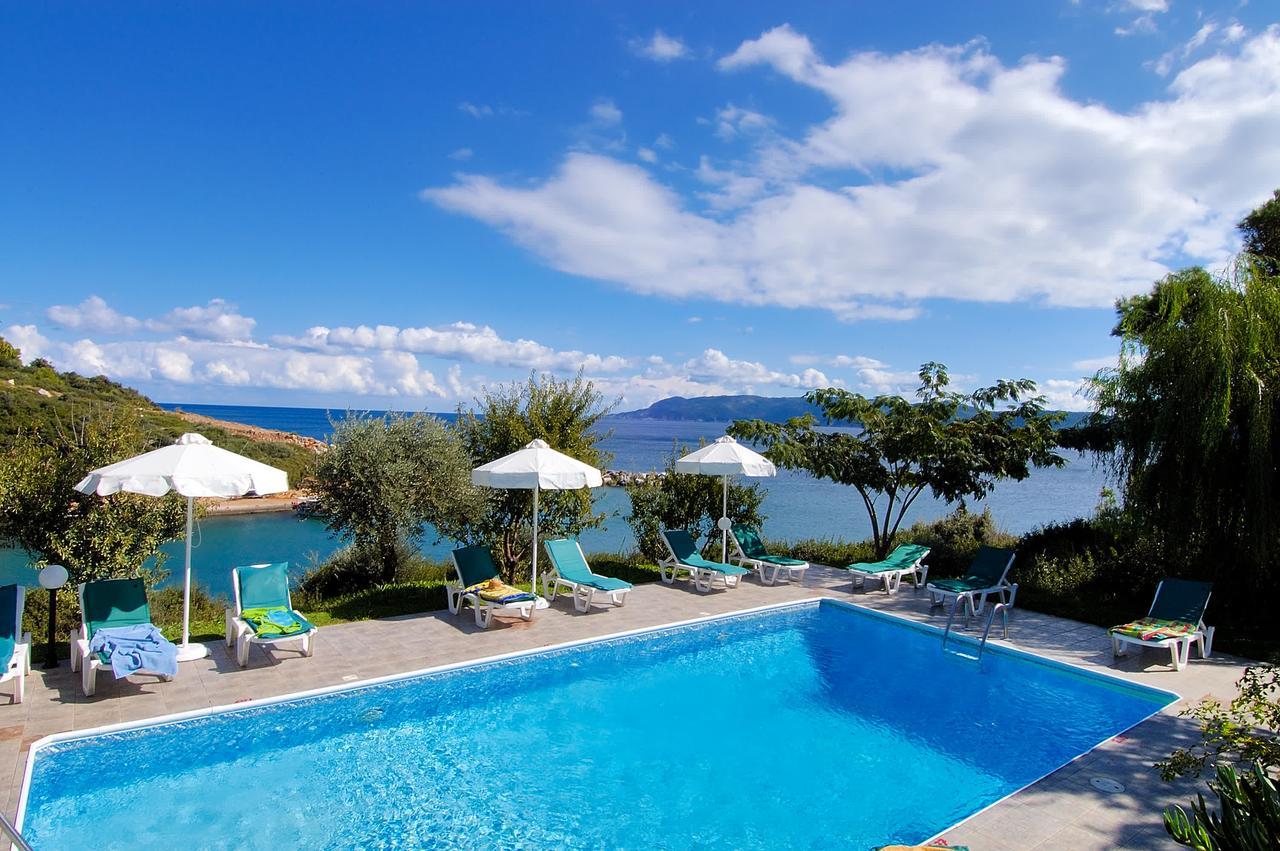 Studios Avra Agios Georgios  Buitenkant foto