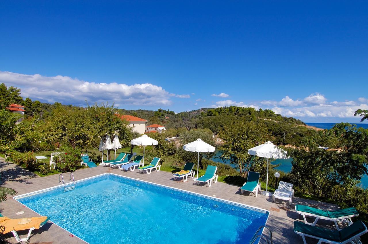 Studios Avra Agios Georgios  Buitenkant foto