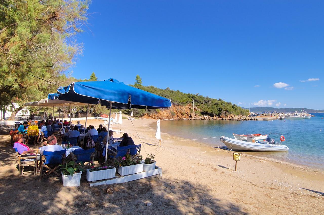 Studios Avra Agios Georgios  Buitenkant foto
